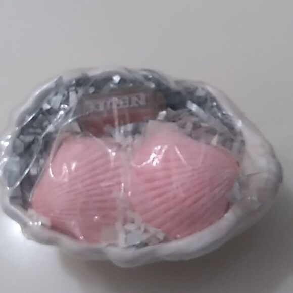 Shell Soap Dish  - Picture 1 of 2